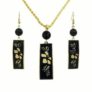 Hibiscus Gold-Plated Pearl Set